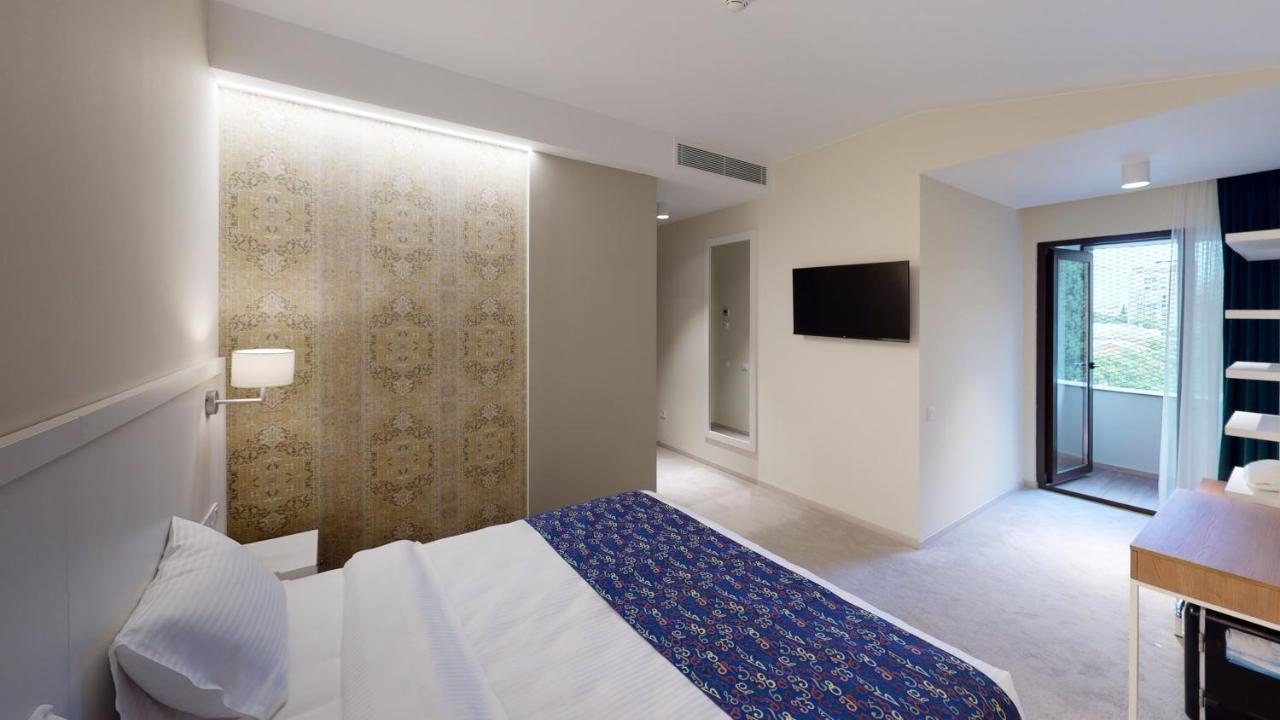 Epigraph Design Kosher Hotel Tbilisi Ngoại thất bức ảnh