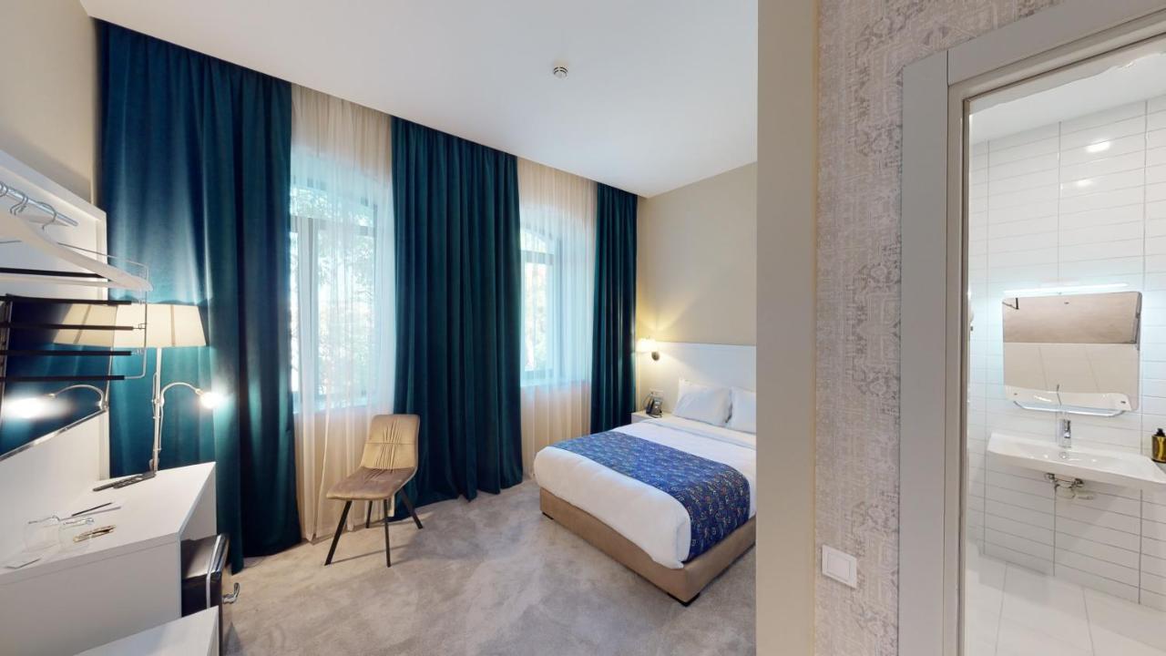Epigraph Design Kosher Hotel Tbilisi Ngoại thất bức ảnh