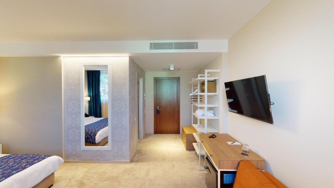 Epigraph Design Kosher Hotel Tbilisi Ngoại thất bức ảnh